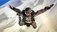 people-sky-jump-airplane-military-high-1081782-pxhere.com